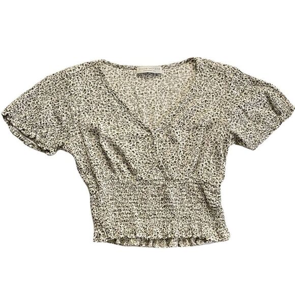 PAPER CRANE cropped Ruched White blouse with green leaf print size small - Picture 2 of 9